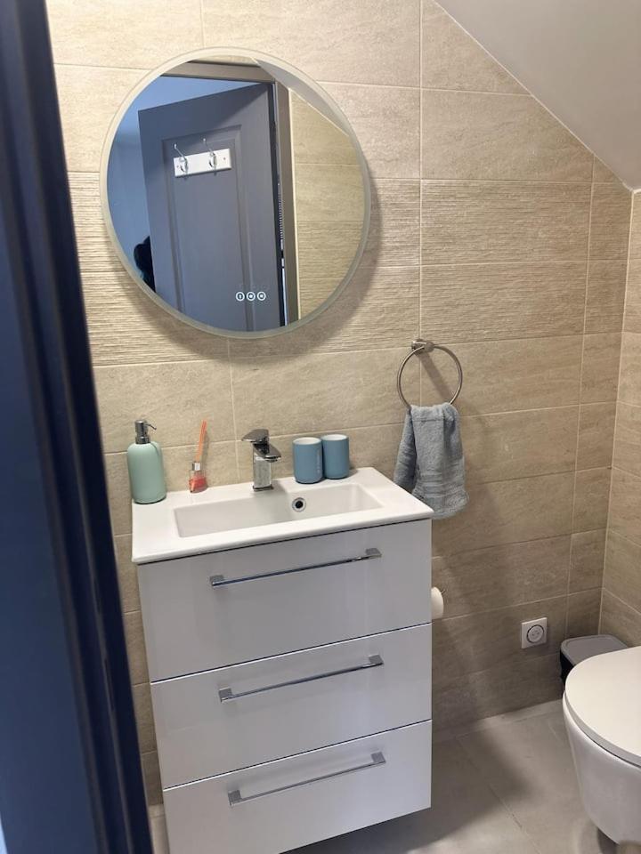 Chambre Privee Pour 4 Personnes En Banlieue Parisienne A Bondy Exterior photo